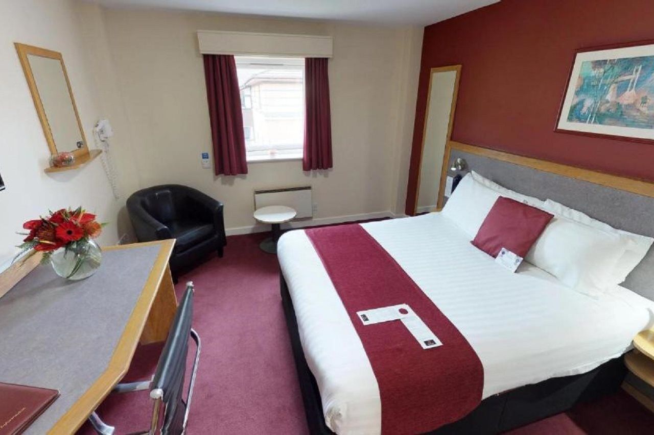 Pendulum Hotel Manchester Esterno foto